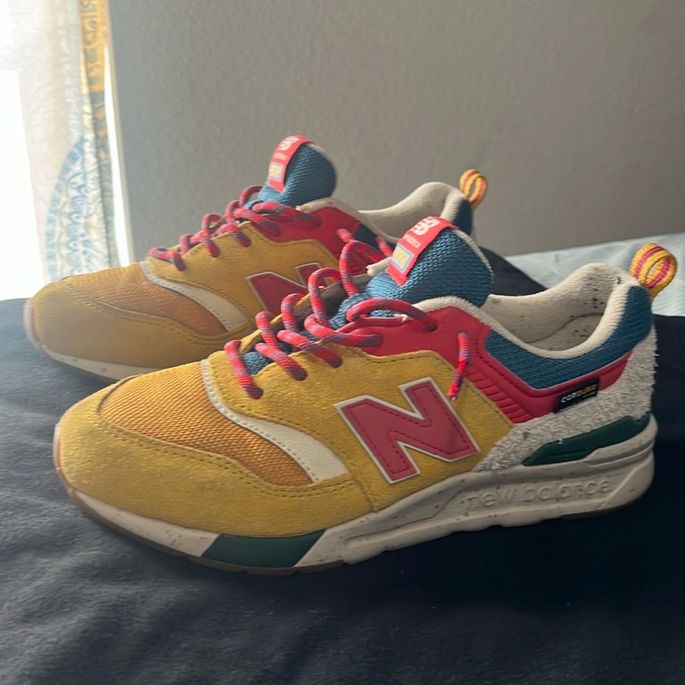 New Balance 997H Athletic Shoe Size 4.5 - Yellow / Multicolor
